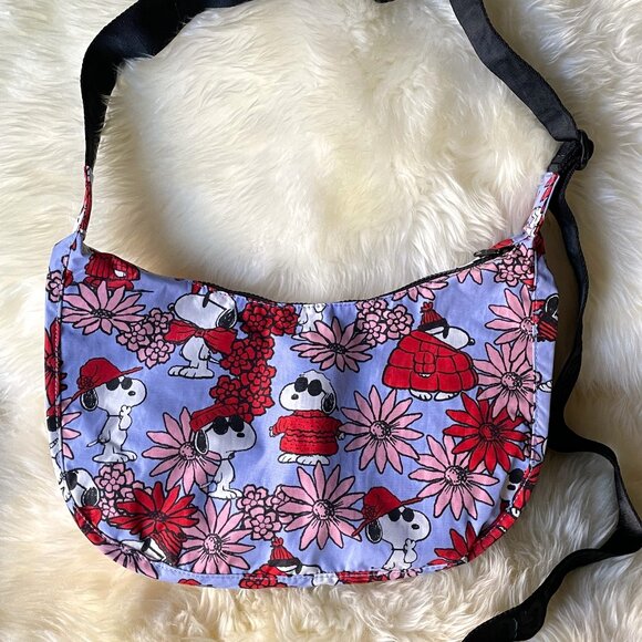 BAGGU x Peanuts NWT Medium Crescent Bag - Floral Snoopy - Picture 1 of 10